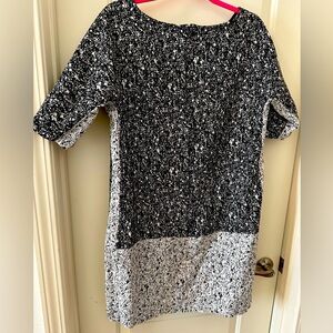 Versatile black and white dress with pockets